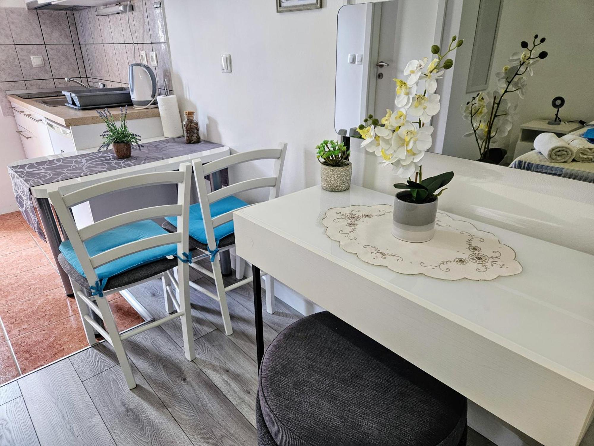 Guest House Antonia Baška Voda Zewnętrze zdjęcie