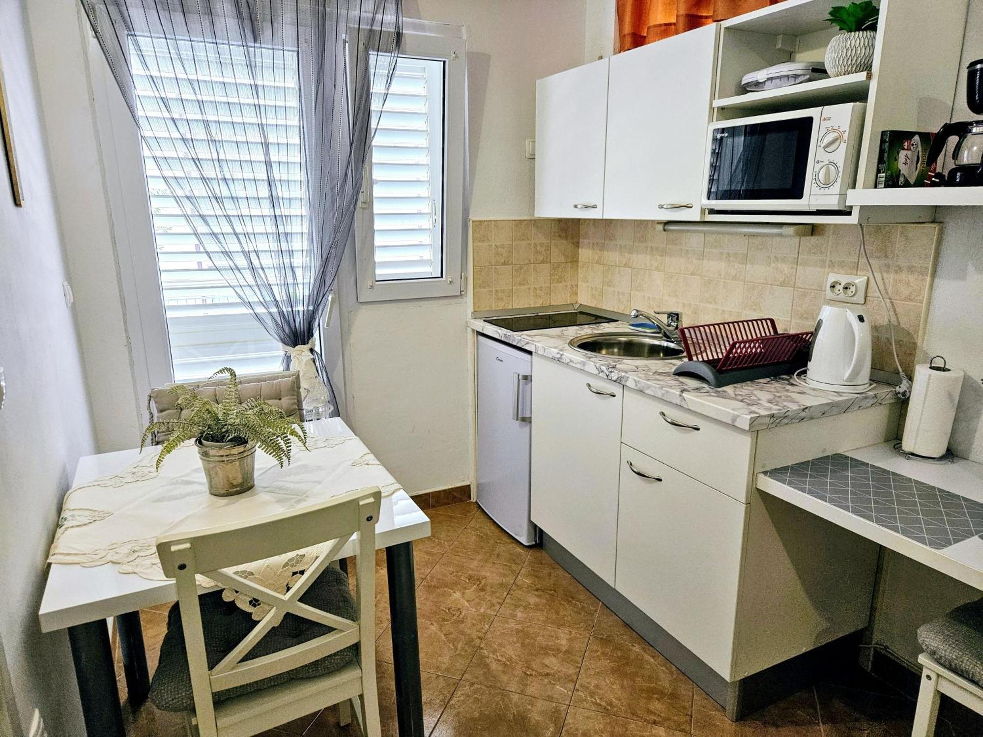 Guest House Antonia Baška Voda Zewnętrze zdjęcie