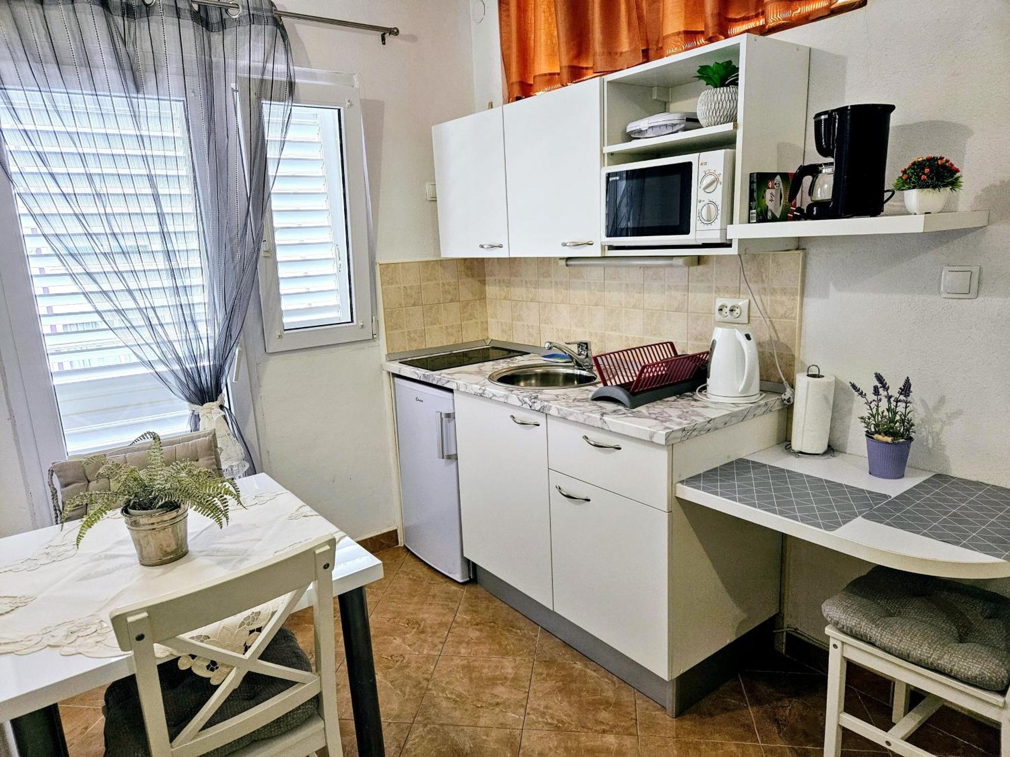Guest House Antonia Baška Voda Zewnętrze zdjęcie