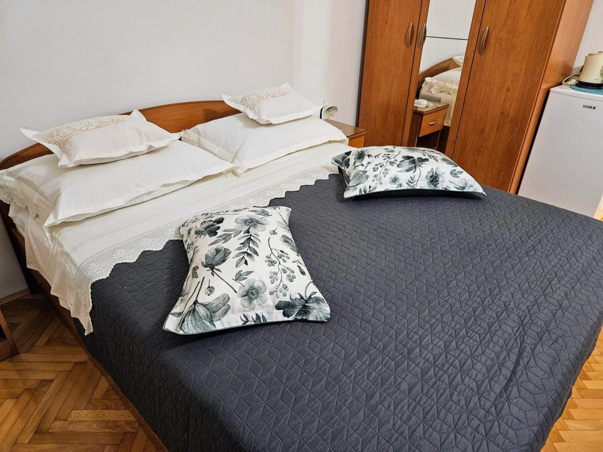 Guest House Antonia Baška Voda Zewnętrze zdjęcie